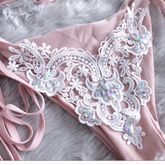 Rhine stone lace bikini - Picture 6 of 6
